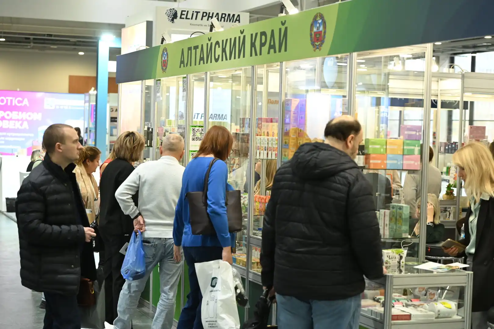Работа выставки 2025